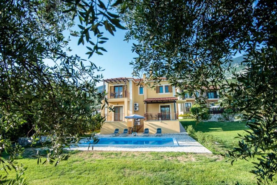 Villa Irida Afrato Exterior foto